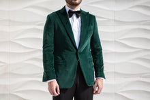 Cargar imagen en el visor de la galería, ELIE Emerald Velvet 1 Button Peaked Dinner Jacket